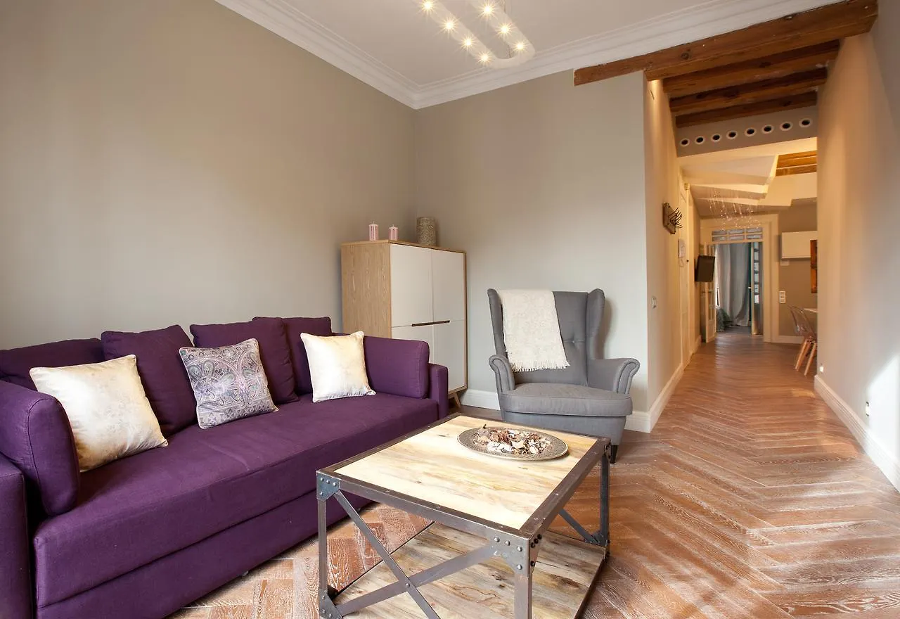 Trafalgar Luxury برشلونة شقة